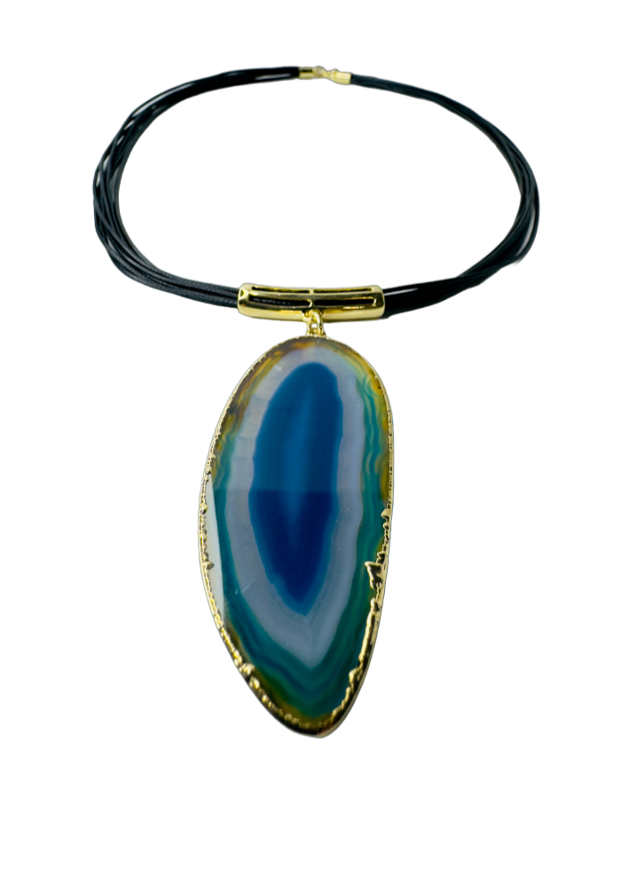 Medalha de Ágata Orgânica (Brazilian Organic Agate Medal) Leather Necklace