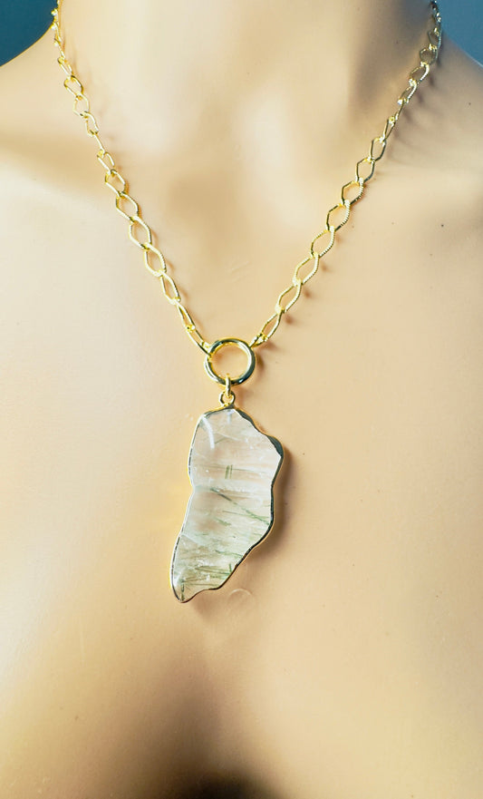 Gold Plated Oval Thread Chain with Cristal Epidoto (Epidote Crystal)