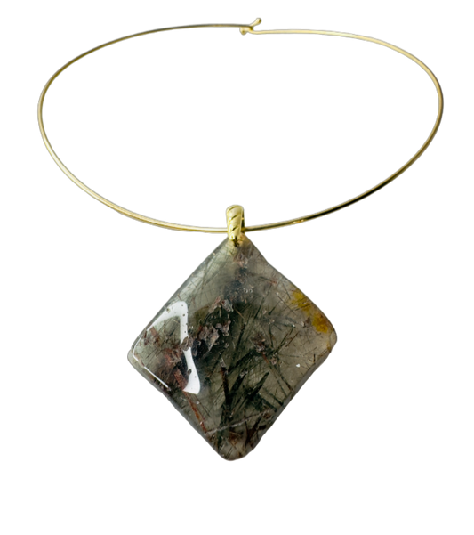 Cristal Turmalinado / Grafitado (Tourmalinated Quartz) - Gold Plated Thin Hoop Necklace