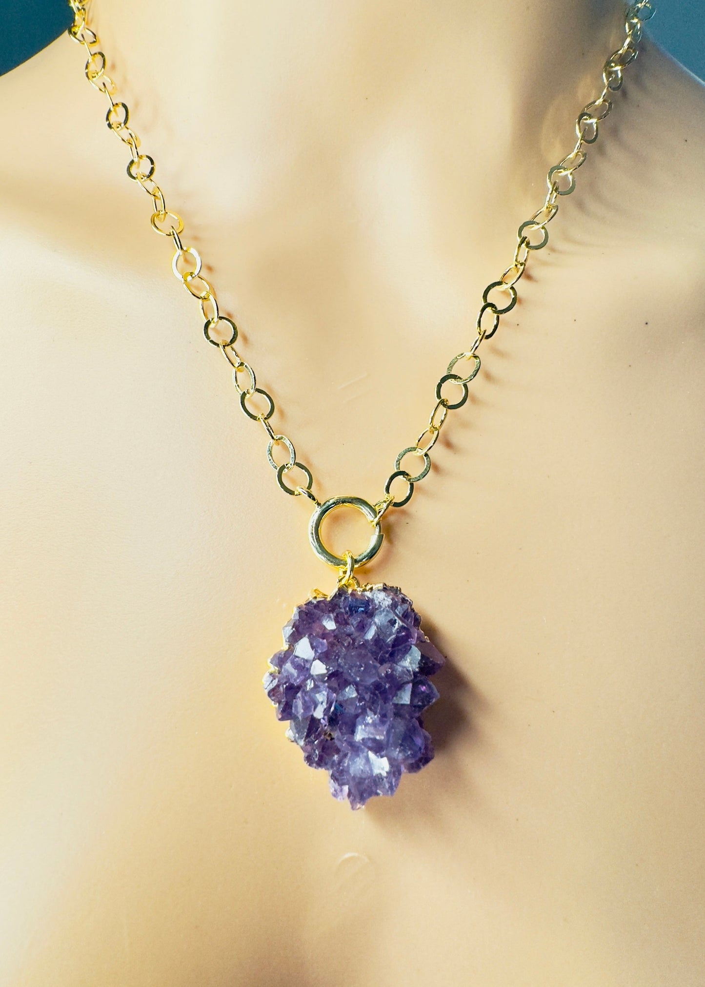 Gold Plated Round Thread Chain with Drusa de Ametista (Amethyst Druzy)