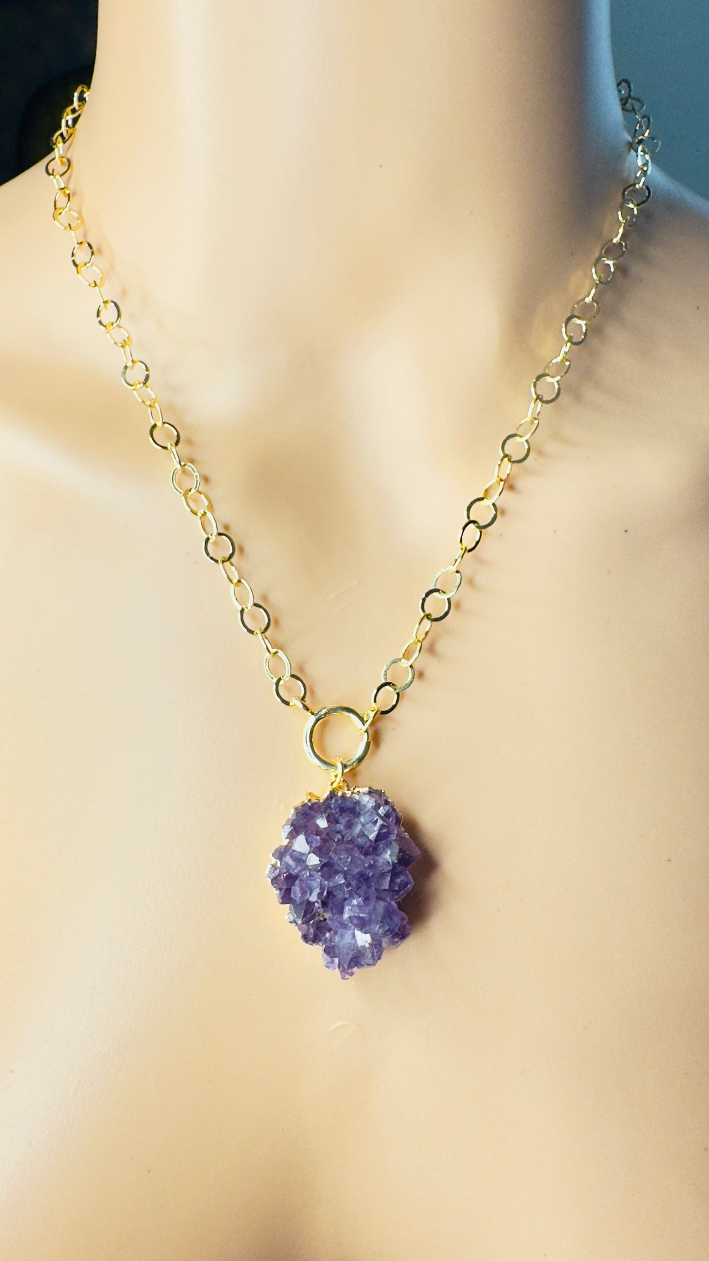 Gold Plated Round Thread Chain with Drusa de Ametista (Amethyst Druzy)