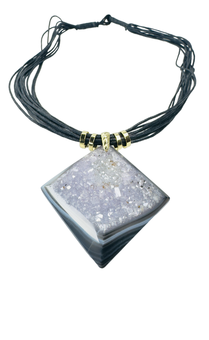 Drusa de Ágata (Agate Druzy) Cotton String Necklace