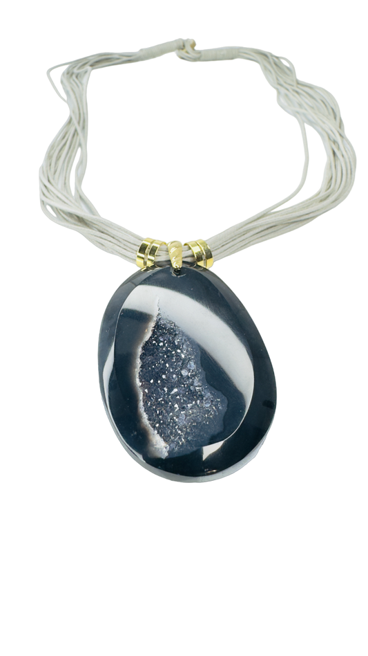 Drusa de Ágata (Agate Druzy) Cotton String Necklace