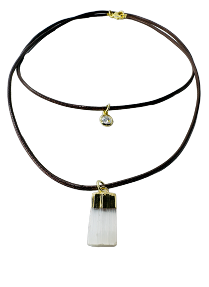 Double String Leather Necklace - Selenita Branca (White Selenite) and Point of Light Zirconia - Gold Plated