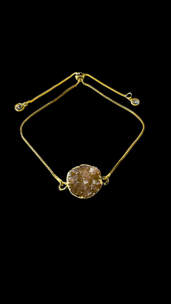 Famibeach Pulseira Trio de Pedra Banhada a Ouro Brasileira com Drusa de Ágata (Ágata Druzy) e Dois Pontos de Luz de Zircônia